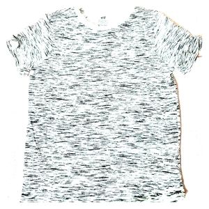 T-Shirt designed whit tiger patterns.